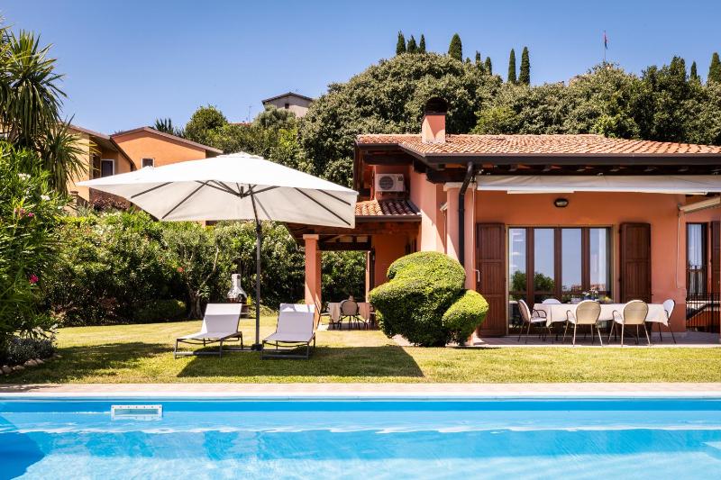 Villa with Private Pool and Garden