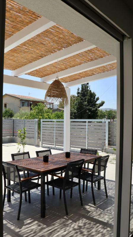 Villa Zagara modern villa with pool