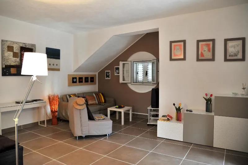 VILLA CALA BERNARDO 2 Appartamenti