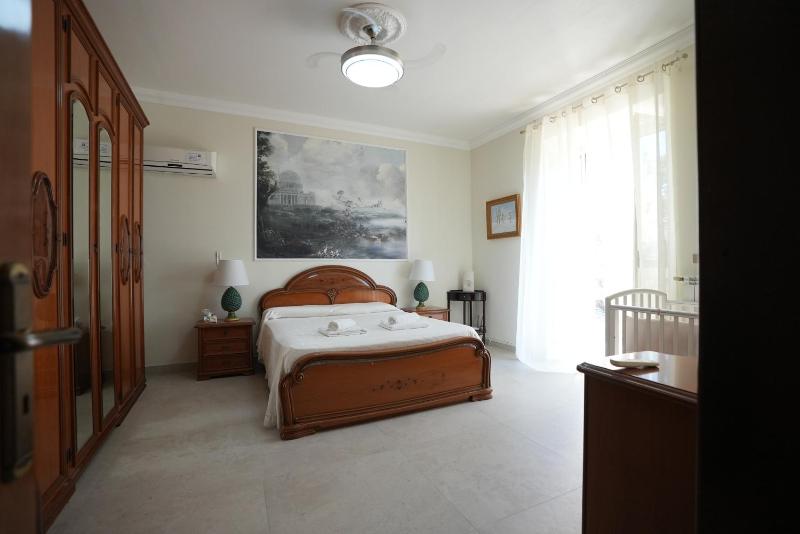 Villamodica a family villa 20 min from the beach