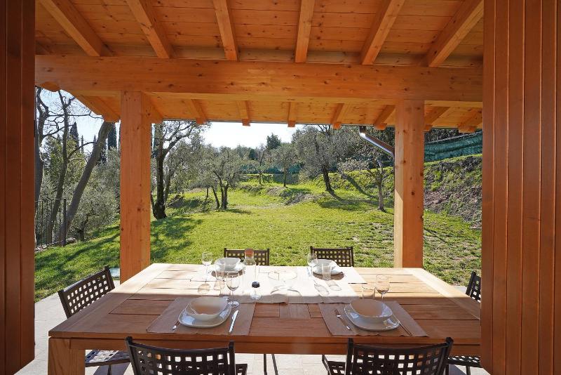 Ville in uliveto vista lago - VILLA LECCINO