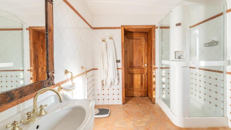 VISTA DEL LAGO 12, Emma Villas