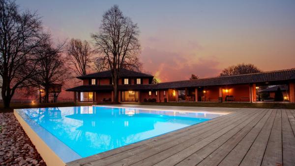 Agriturismo Tenuta "Il Cigno" - agriturismo con piscina in Lombardia