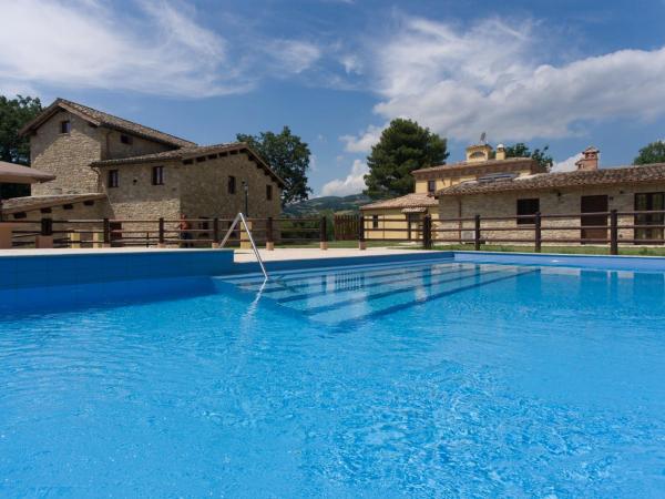 BorgoPratole CountryHouse - agriturismo con piscina in Marche BorgoPratole CountryHouse - agriturismo con piscina in Marche