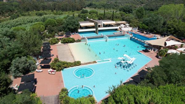 Camping Village Rocchette - camping con piscina in Toscana
