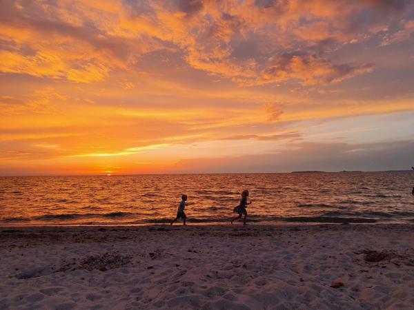 Happy Camp Mobile Homes in S'Ena Arrubia Camping Village - camping con piscina in Sardegna