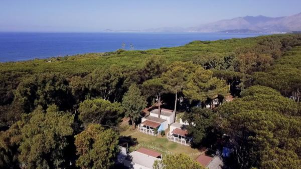 Höffmann Bungalowpark Baia Domizia - Village Baia Domizia - camping con piscina in Campania