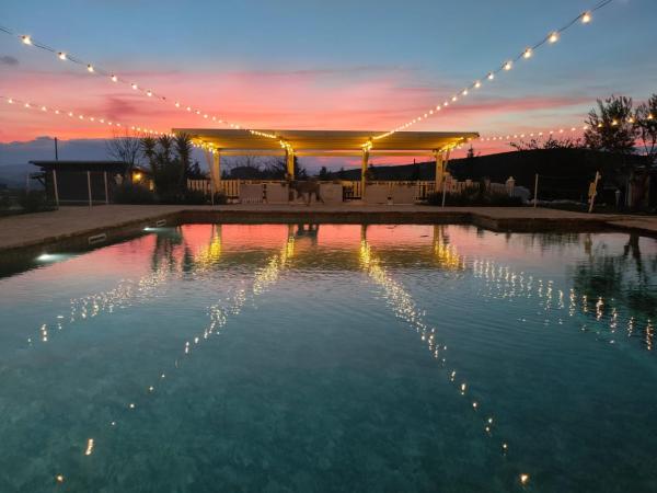 La Collina dei Cavalieri - agriturismo con piscina in Marche La Collina dei Cavalieri - agriturismo con piscina in Marche