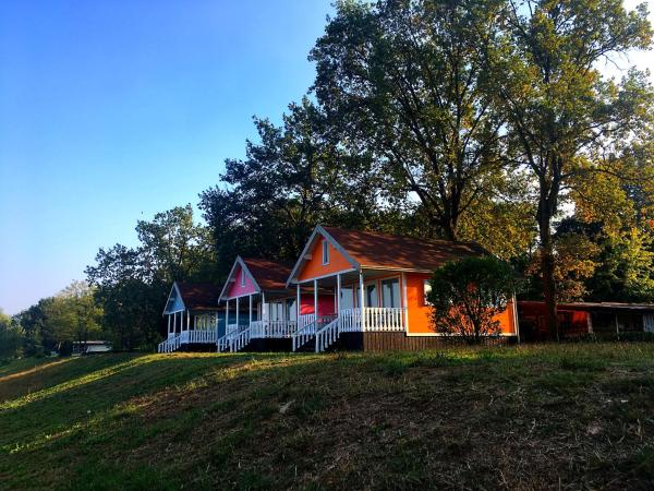Playa Di Valverde - camping con piscina in Piemonte