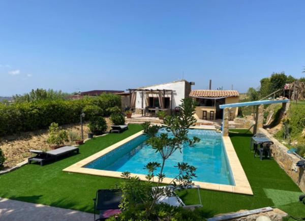 Villa Oliva Torotto - camping con piscina in Sicilia